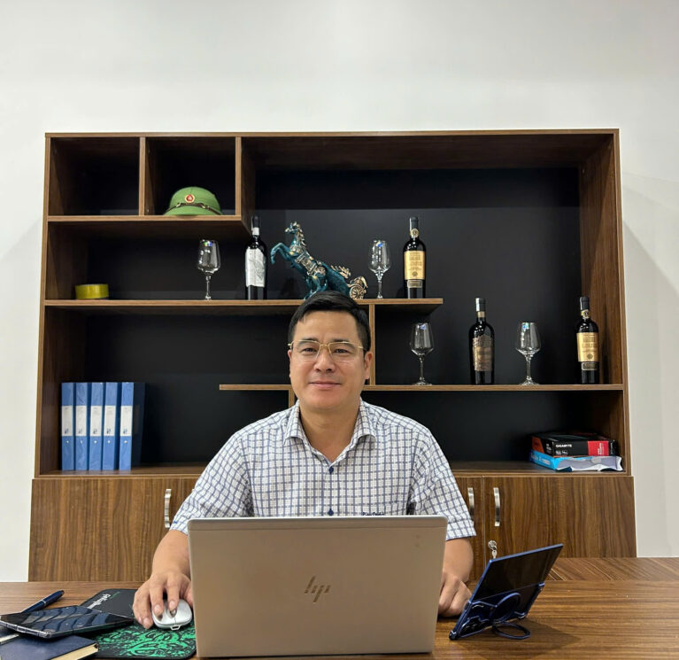 Tổng giám đốc
